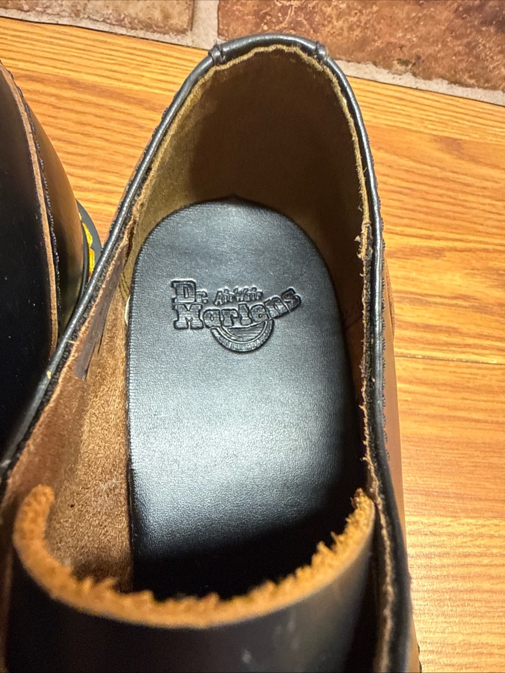 Dr. Martens LEONA LOW Platform Shoes Black Leather Women's Size 8 - Picture 9 of 11